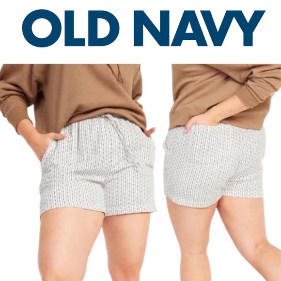 Old Navy Pants - NWT- Old Navy- High Rise Cotton Twill White & Black Patterned Shorts, SZ Large